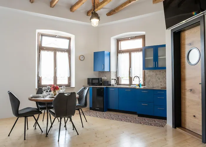 アパート Island *