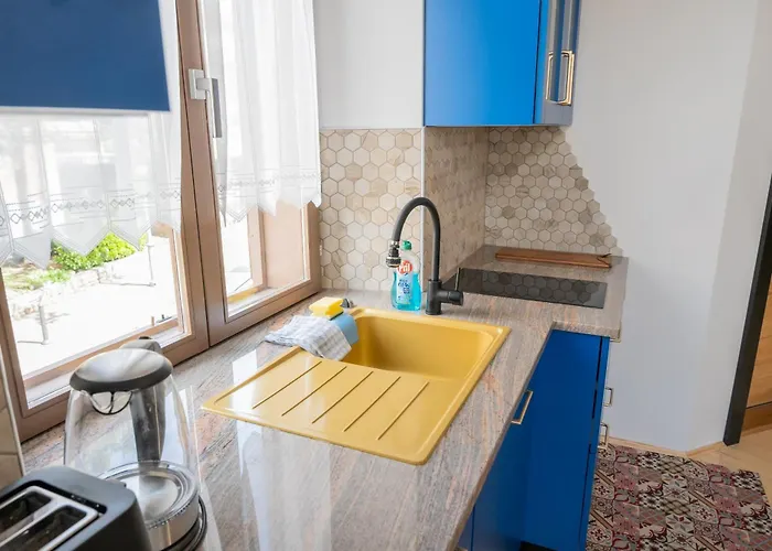 アパート Island *